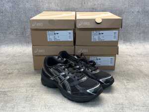 Four pairs of Asics Gel-1130 GS size US 6 & 7 Men's