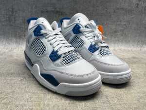 Nike Air Jordan 4 Retro GS size US 4 Kids - 3