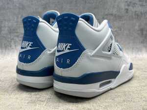 Nike Air Jordan 4 Retro GS size US 4 Kids - 4