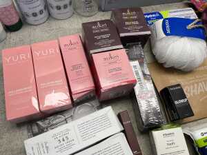 Group of beauty products - 4