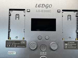Ledgo LED lights & tripod - 3