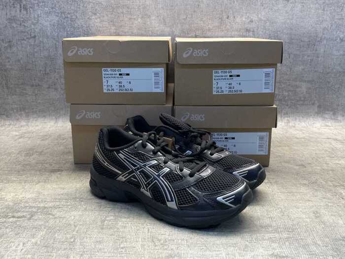 Four pairs of Asics Gel-1130 GS size US 6 & 7 Men's
