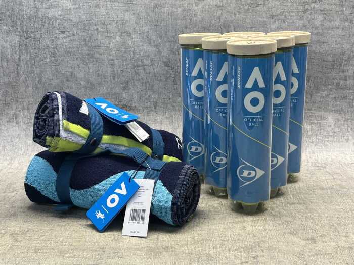 Australian Open balls & towels