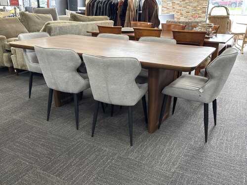 Gainsville modern-style seven-piece dining suite