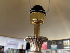 Faux antique silver-coloured table lamp on square acanthus leaf base. - 4