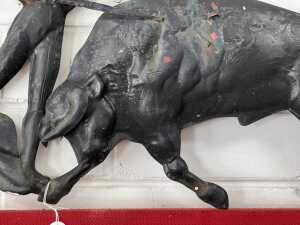 Mid-century Matador and bull pressed metal wall sculpture - 3