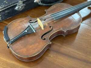 Antique French violin, Chanot model - 2