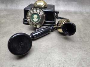 Reproduction telephone - 5