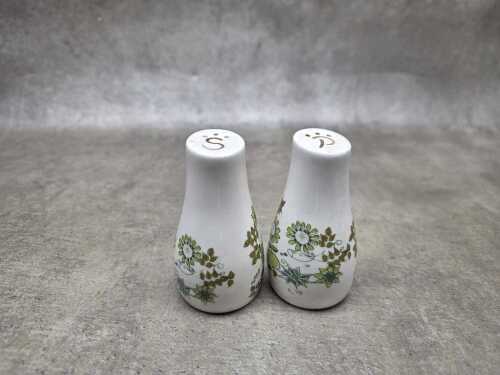 Vintage Figgio 'Market' salt and pepper shakers