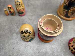 Two Matryoshka Russian nesting dolls - 4
