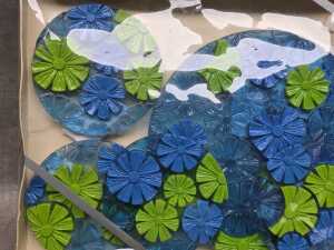 Mid-century Colorflo lucite trivet and coaster set in blue and green - 3