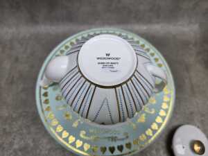 Wedgwood 'Queen of Hearts' porcelain tea setting for one - 3