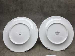 Wedgwood 'Queen of Hearts' porcelain tea setting for one - 7