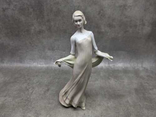 Royal Doulton Reflections 'Enchanting Evening '