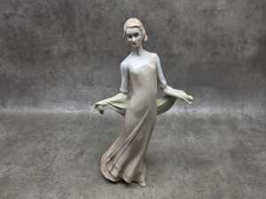 Royal Doulton Reflections 'Enchanting Evening '