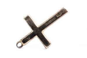 A twist link bracelet and a cross in 9 carat yellow gold - 3