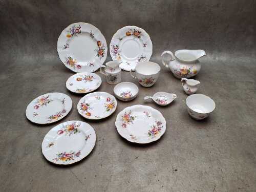 Royal Crown Derby 'Posie' porcelain part setting