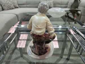 Capodimonte ceramic shoemaker figure - 3