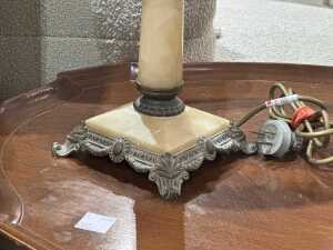Two Neoclassical-style fluted column table lamp - 2
