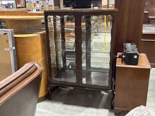 Queen Anne display cabinet on cabriole legs