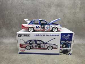 Biante Peter Brock Holden VS Commodore 1:18 scale model car - 2