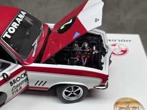 Classic Carlectables Holden LJ XU-1 Torana 1:18 scale model car - 4