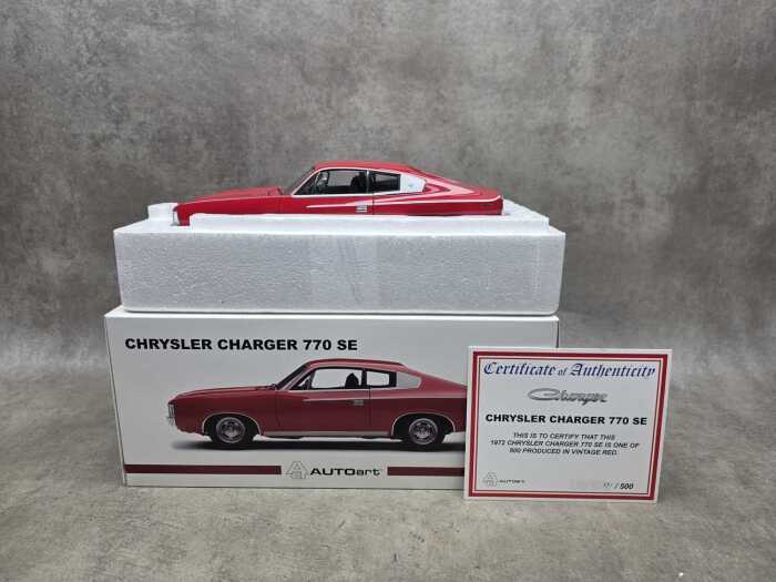AutoArt 1972 Chrysler Charger 770 SE 1:18 scale model car