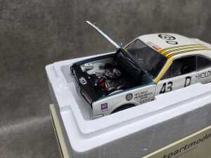 AutoArt Holden HT Monaro GTS350 1:18 scale model car - 3