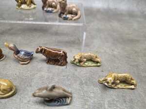 Wade Whimsies English porcelain figures - 4