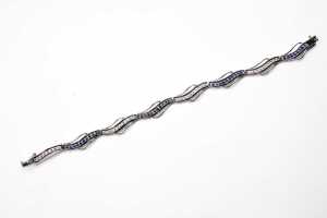 A tanzanite and cubic zirconia bracelet in sterling silver - 3
