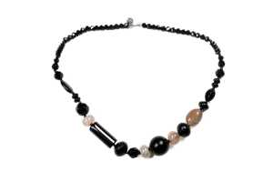 A collection of gemstone jewellery - 3