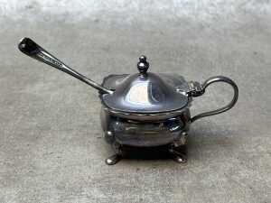 Nine pieces of antique silver plate - 4