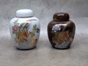 Six Oriental ginger jars in assorted colours - 4