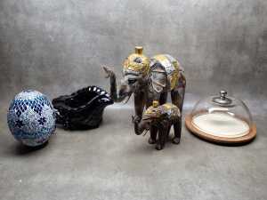 Assorted modern homewares