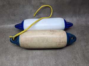 Five Majoni Starfender boat fenders in blue and white. - 3