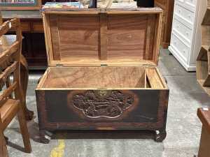 Camphor wood chest - 2