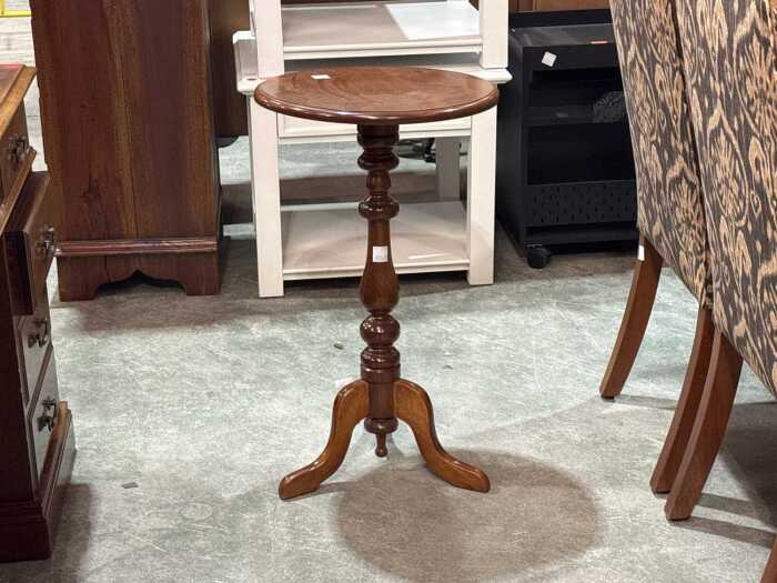 Wine table