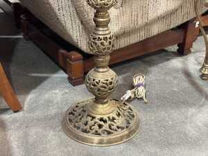 Brass floor lamp with pierced openwork design - 4