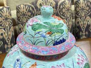 Light-green ceramic lidded floor ginger jar with floral decorations - 3