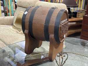 Lindemans plastic decorative wine barrel - 3
