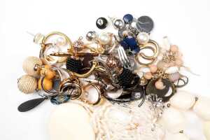 Collection of jewellery and watches - 4