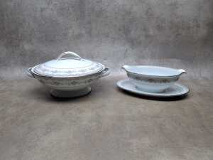 Noritake 'Glenwood' porcelain dinner setting for 12 - 4