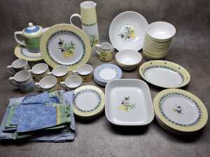 Assorted Royal Doulton Carmina dinner ware, serving ware and napery