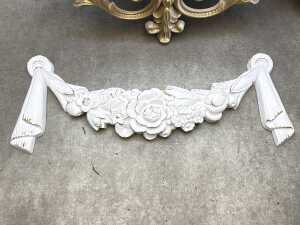 Rococo style gilt framed oval wall mirror with x2 plaster French-style architectural features - 4