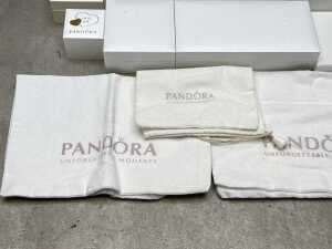 Assorted Pandora display and presentation boxes - 4