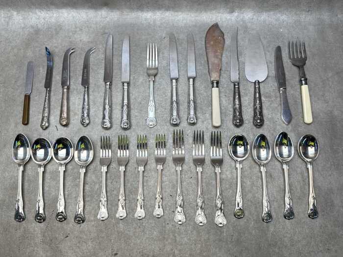 Cutlery, including Hardy Bros. stainless steel setting for four