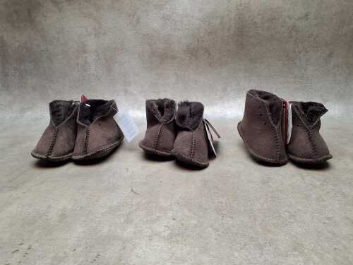 Three Jumbo UGG Boots New baby slippers in chocolate