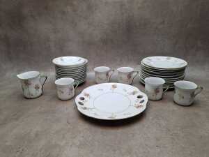 Porcelain, including Sadler teapot, Austrian part tea setting - 3