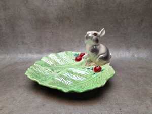Two Wembley Ware porcelain pieces - 2