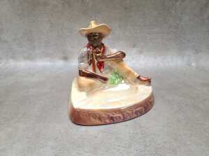 Two Wembley Ware porcelain pieces - 3